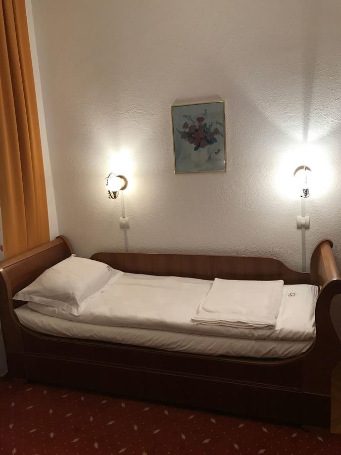 Pensiunea Puiu Popa Codlea Exteriér fotografie