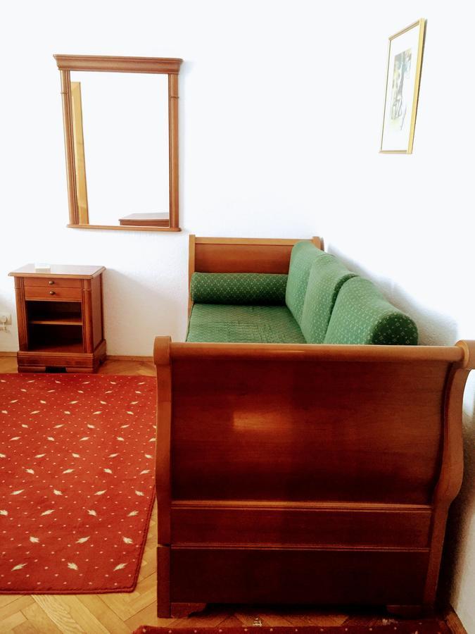 Pensiunea Puiu Popa Codlea Exteriér fotografie
